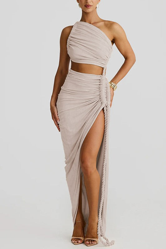 Sahara Seduction – One-Shoulder Maxi Dress