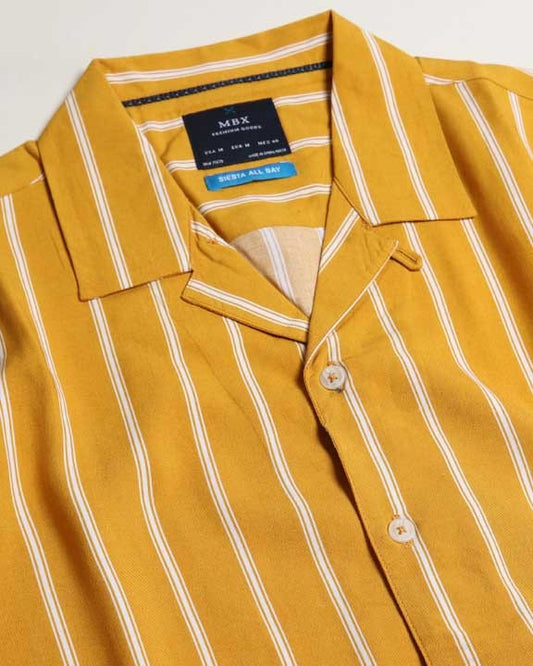 Sunset Stripe -Camisa Retro Cool para Días de Sol
