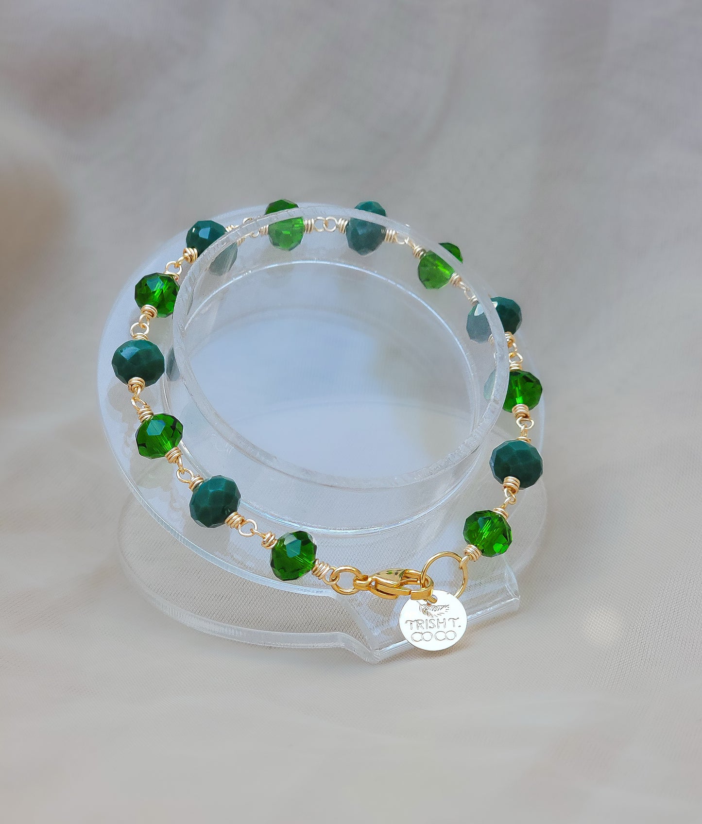 Emerald Intent – Dual-Tone Green Crystal Bracelet