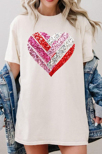 Faux Sequins Striped Heart Graphic Plus Tee