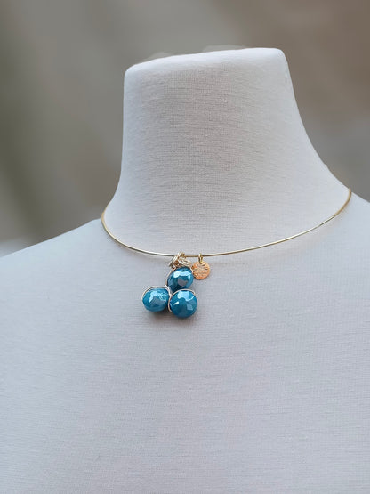 wire choker + aqua blue gems + summer look – Trish T CoCo